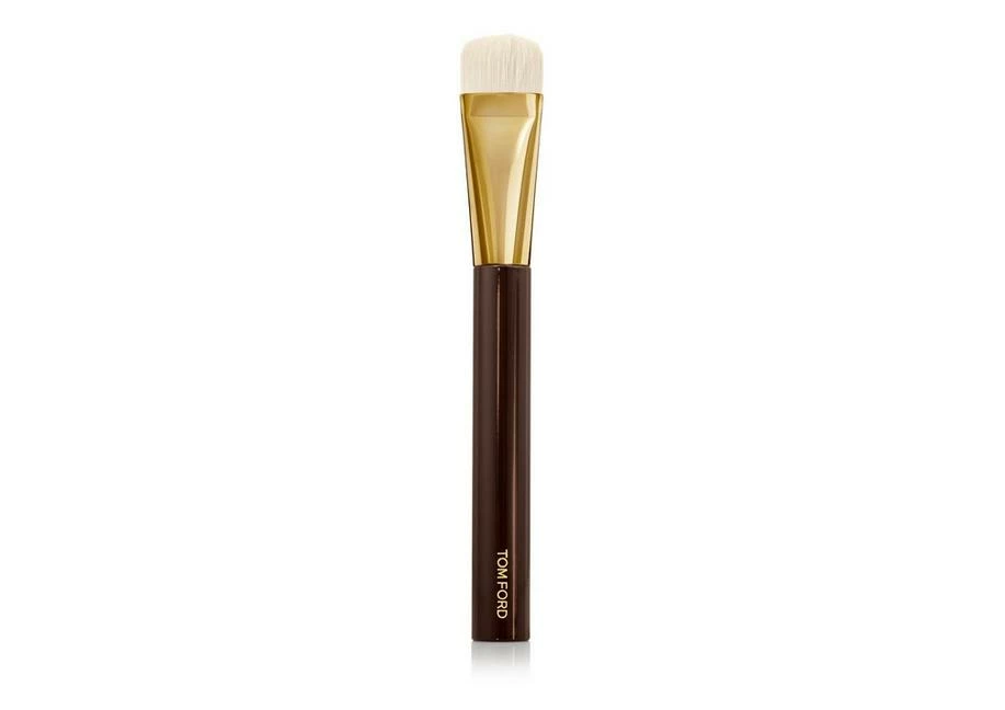 TOM FORD SHADE AND ILLUMINATE BRUSH 04 - ONE COLOR